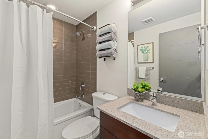 Property photo for 10503 Evanston Avenue N #a, Seattle photo 19