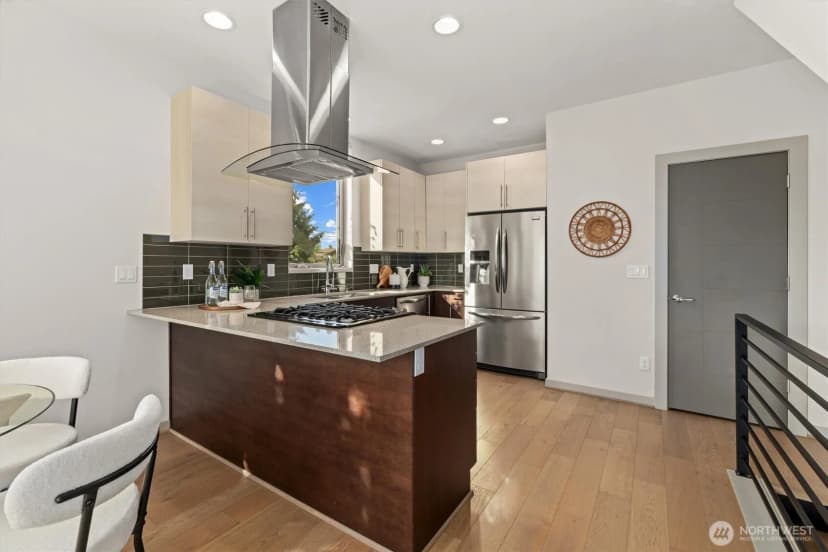 Property photo for 10503 Evanston Avenue N #a, Seattle photo 8