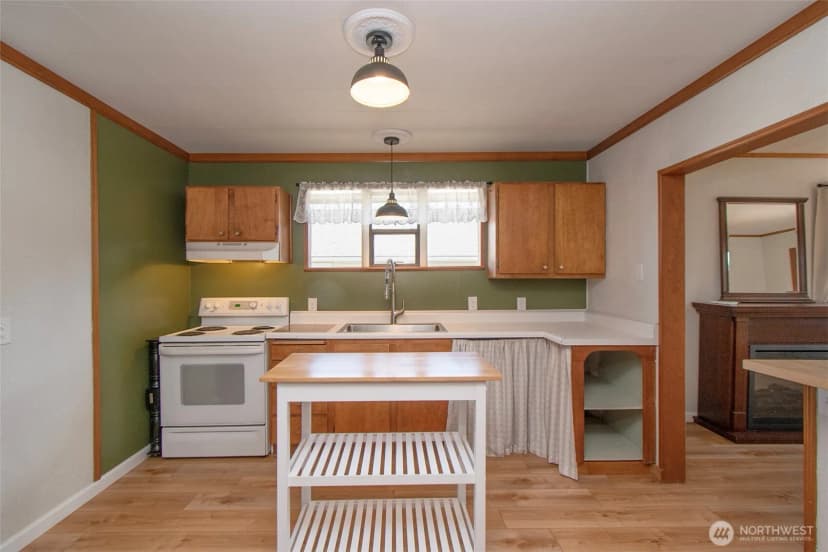 Property photo for 1309 W 6th Street, Port Angeles photo 10