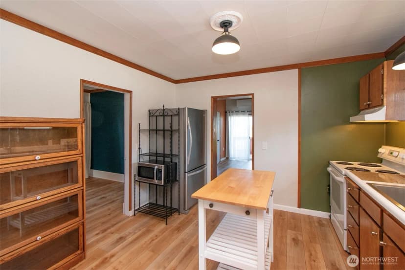 Property photo for 1309 W 6th Street, Port Angeles photo 12