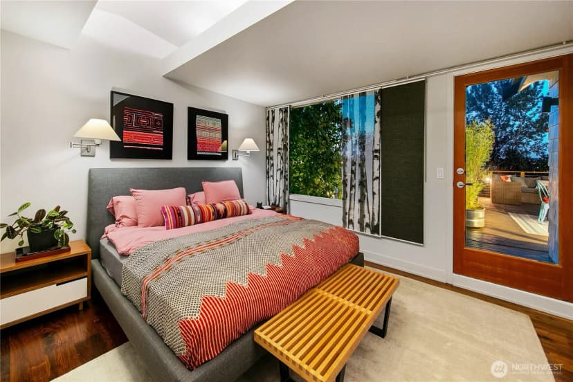 Property photo for 1522 E Interlaken Boulevard, Seattle photo 19