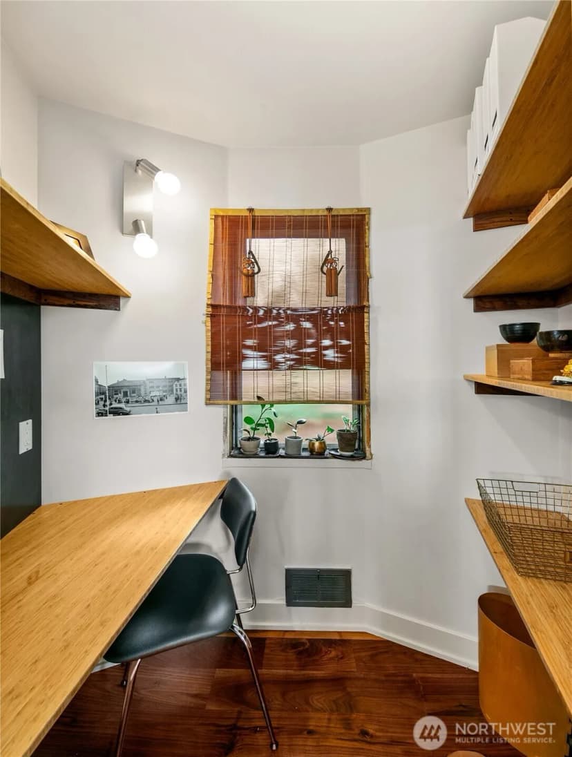 Property photo for 1522 E Interlaken Boulevard, Seattle photo 14
