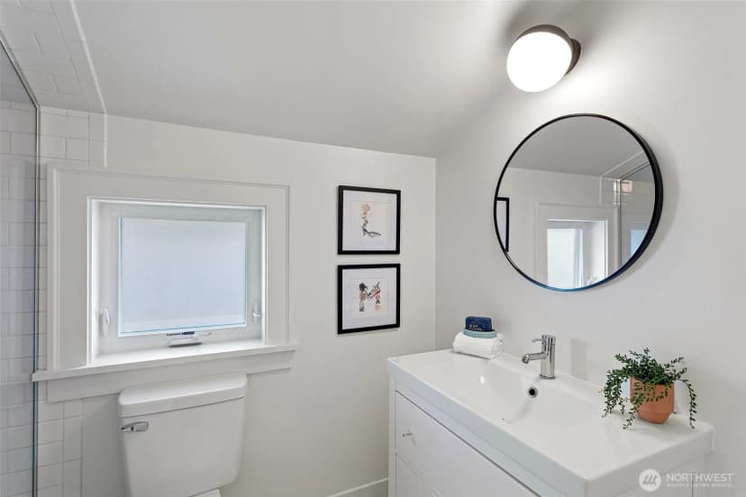 Property photo for 521 - 519 20th Avenue, Seattle photo 39