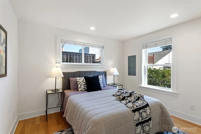 Property photo for 521 - 519 20th Avenue, Seattle photo 35