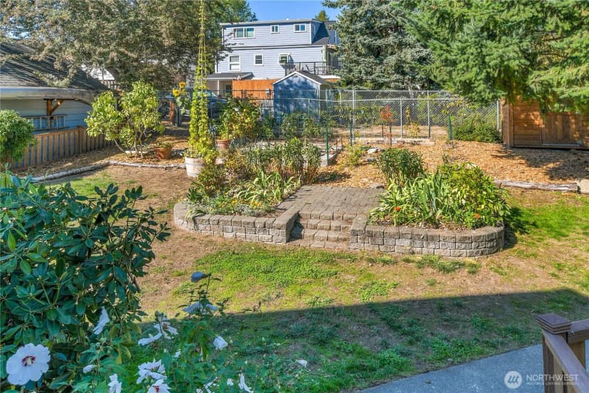 Property photo for 3702 Sw Cloverdale Street, Seattle photo 31