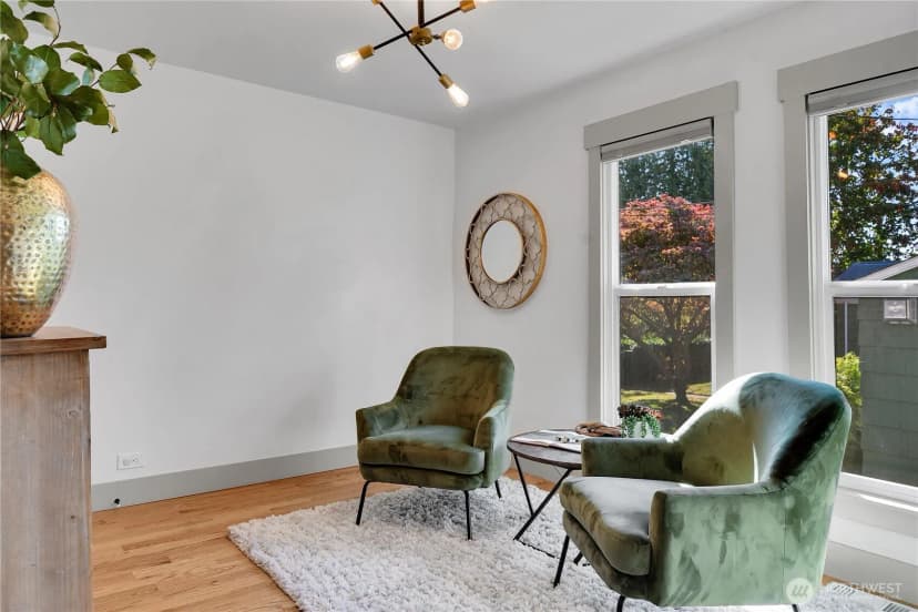 Property photo for 3702 Sw Cloverdale Street, Seattle photo 16