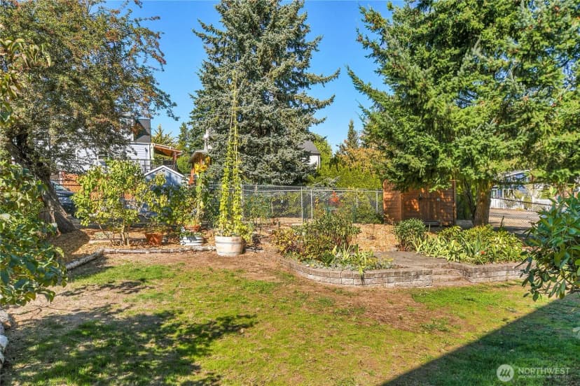Property photo for 3702 Sw Cloverdale Street, Seattle photo 30