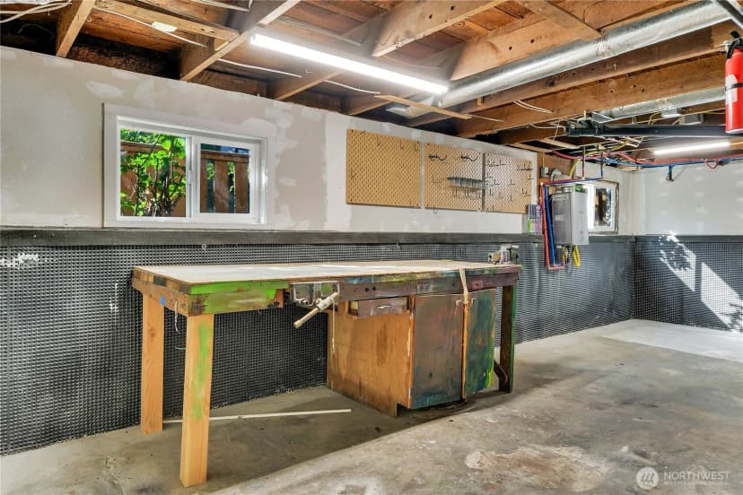 Property photo for 3702 Sw Cloverdale Street, Seattle photo 26