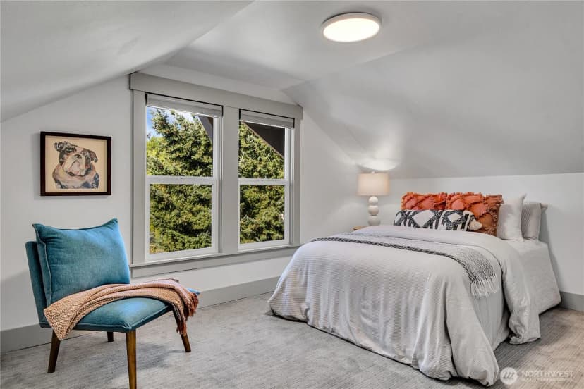 Property photo for 3702 Sw Cloverdale Street, Seattle photo 17