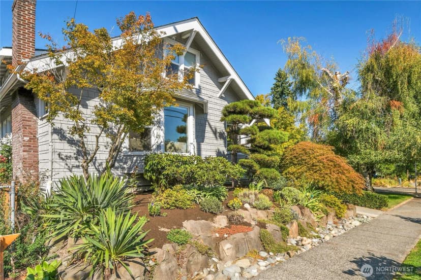Property photo for 3702 Sw Cloverdale Street, Seattle photo 34