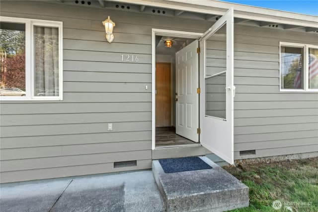 Property photo for 1216 Rickover Drive, Coupeville photo 4