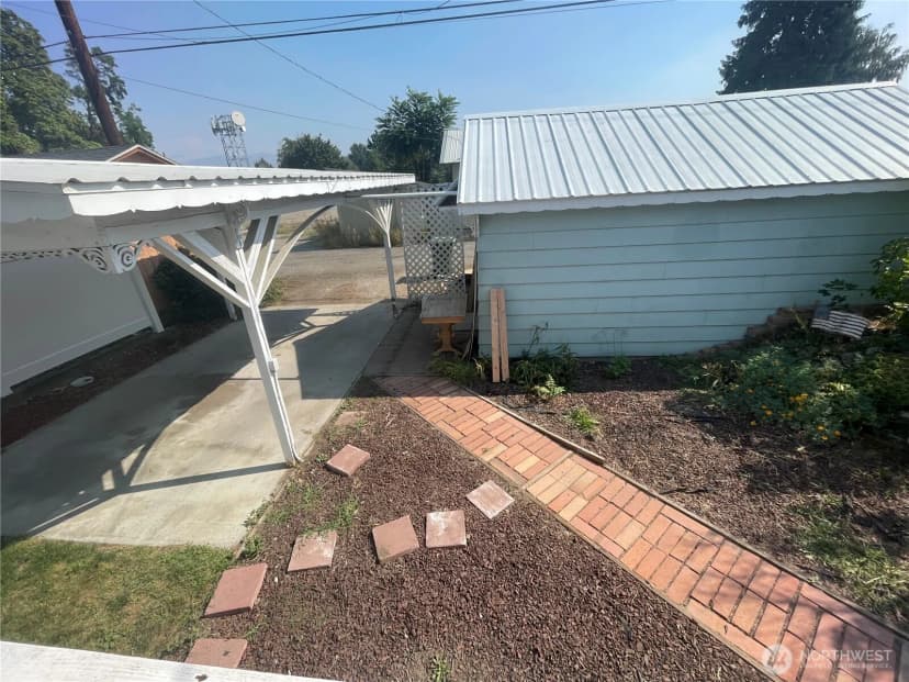 Property photo for 309 Birch Street S, Omak photo 36