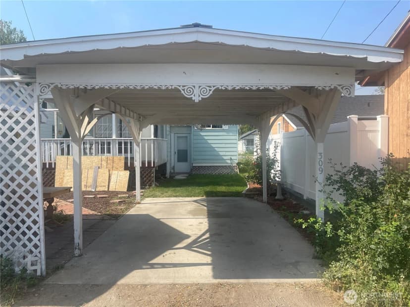 Property photo for 309 Birch Street S, Omak photo 25