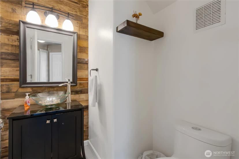 Property photo for 1309 Riddell Avenue Ne, Orting photo 18