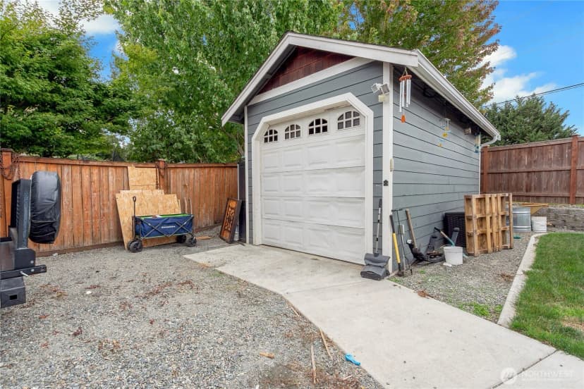 Property photo for 1309 Riddell Avenue Ne, Orting photo 21