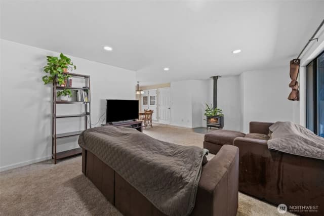 Property photo for 12512 146th Street E, Puyallup photo 2