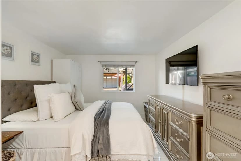 Property photo for 643 Monroe Street, Monroe photo 13