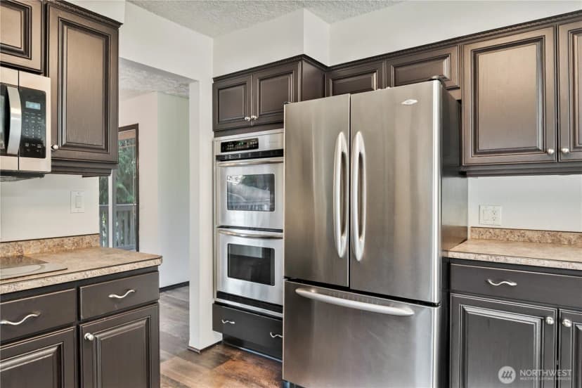 Property photo for 2445 W Lynnwood Drive, Longview photo 10