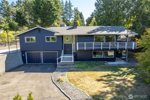 Property photo for 2445 W Lynnwood Drive, Longview photo 2