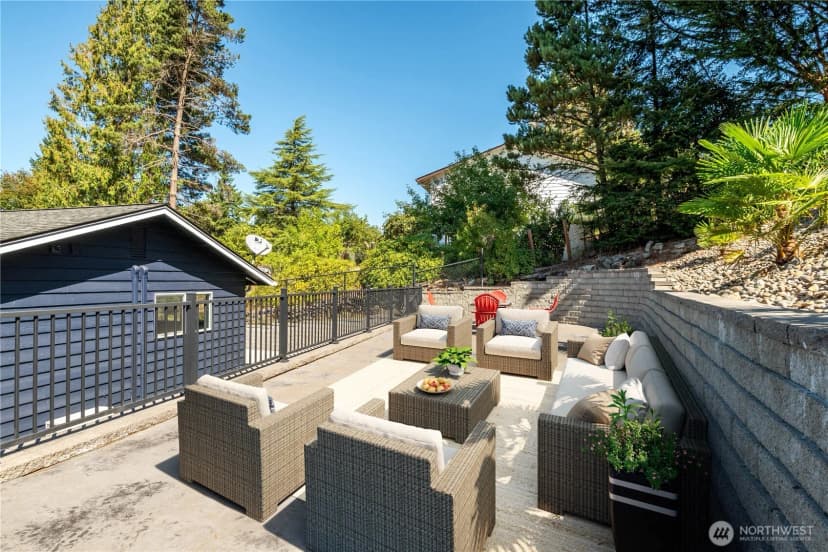 Property photo for 2445 W Lynnwood Drive, Longview photo 33