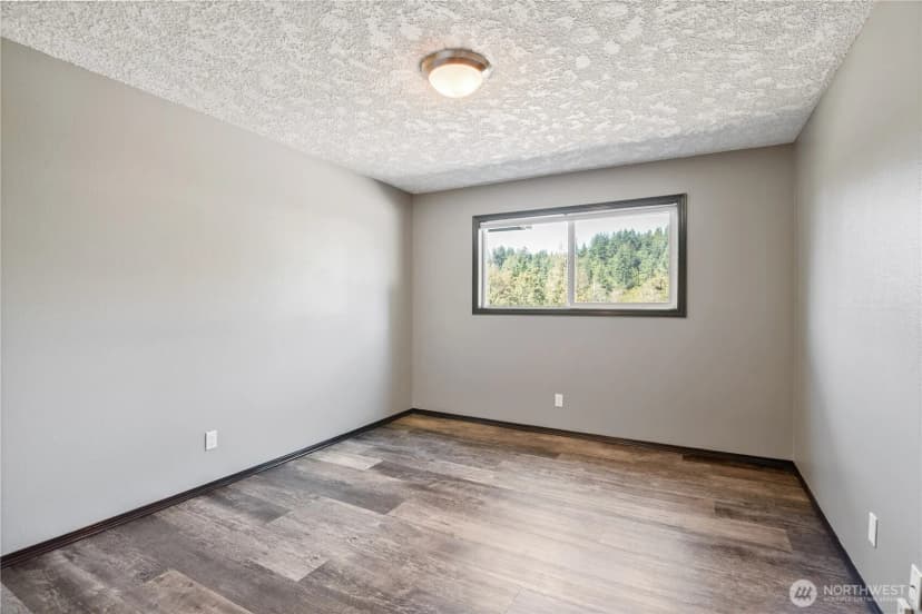 Property photo for 2445 W Lynnwood Drive, Longview photo 15
