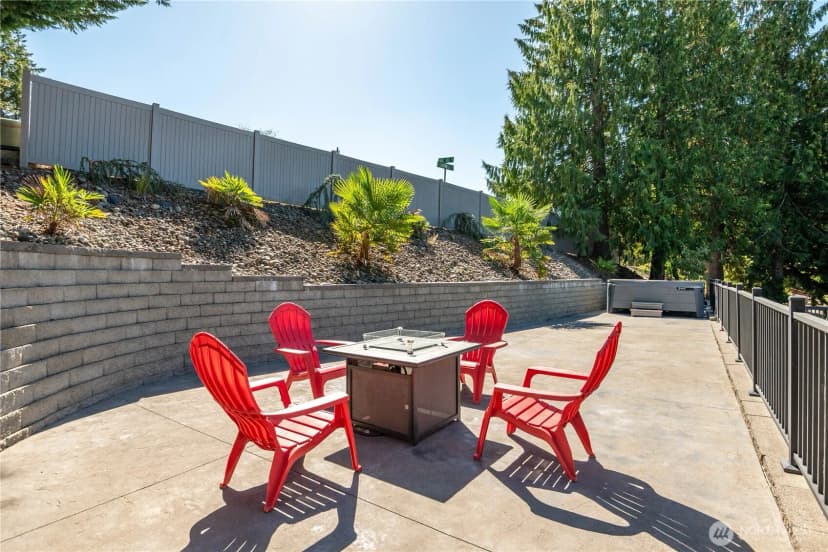 Property photo for 2445 W Lynnwood Drive, Longview photo 30