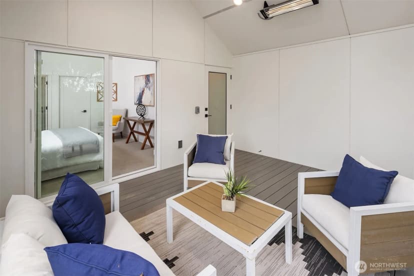 Property photo for 13546 39th Avenue Ne #b, Seattle photo 15