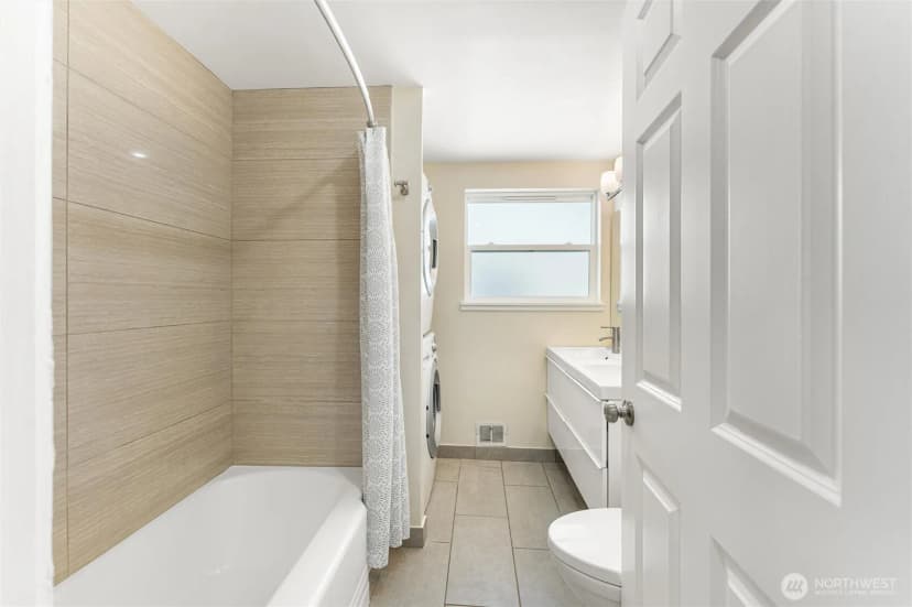 Property photo for 1588 Alki Avenue Sw, Seattle photo 21
