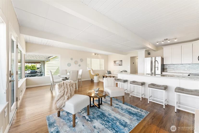 Property photo for 1588 Alki Avenue Sw, Seattle photo 8