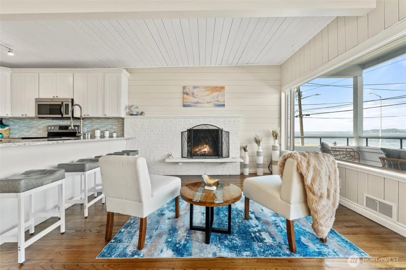 Property photo for 1588 Alki Avenue Sw, Seattle photo 4