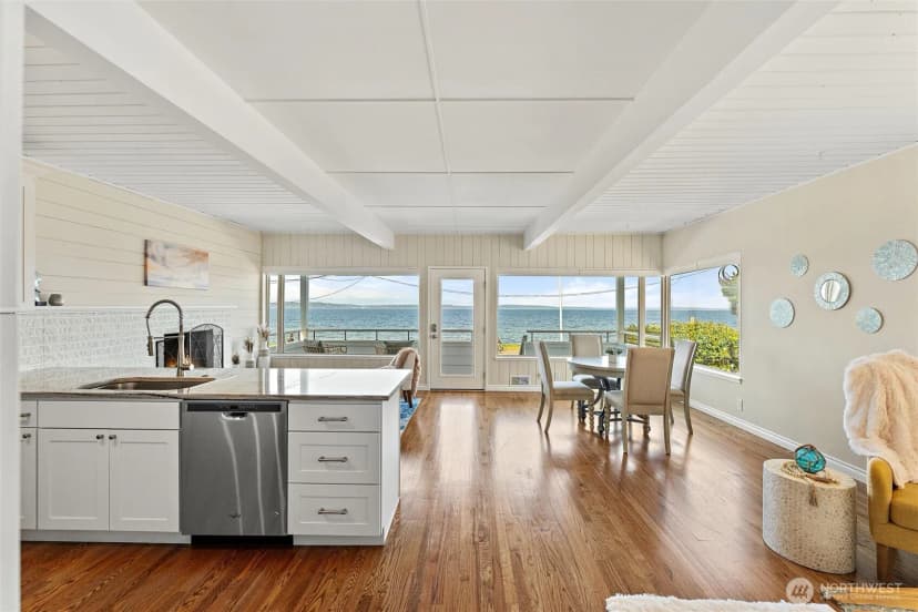 Property photo for 1588 Alki Avenue Sw, Seattle photo 11