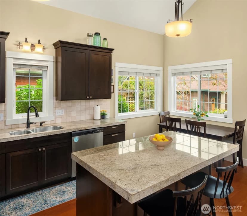 Property photo for 637 Arbor Crest, Langley photo 6