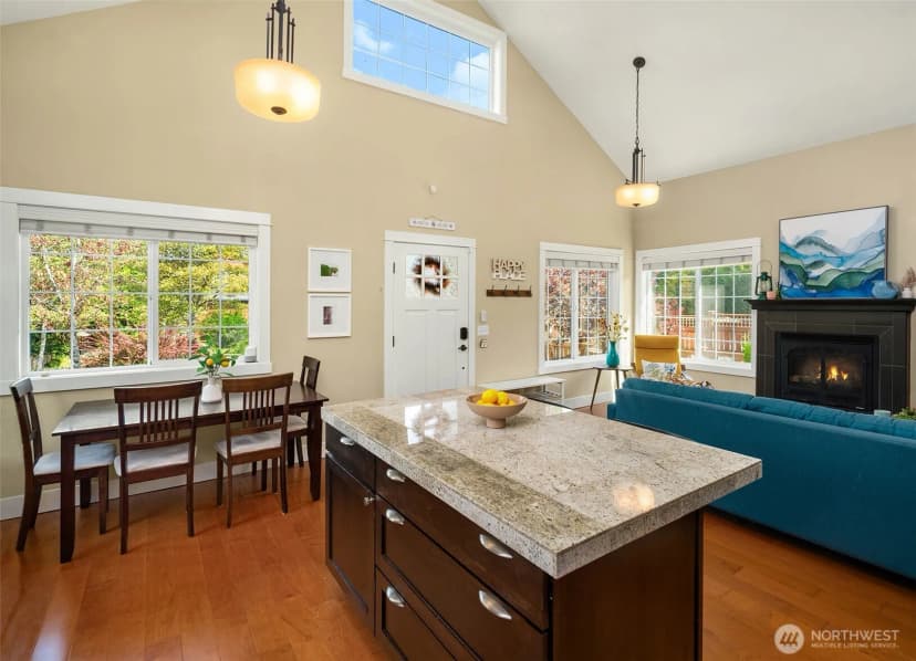 Property photo for 637 Arbor Crest, Langley photo 3