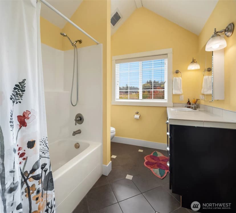 Property photo for 637 Arbor Crest, Langley photo 18