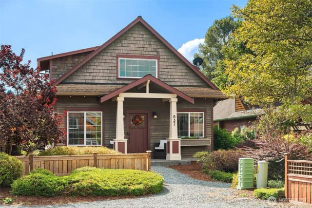 Property photo for 637 Arbor Crest, Langley
