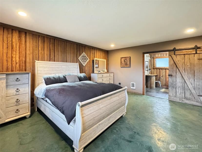 Property photo for 127 Lake Farm Road, Port Angeles photo 29
