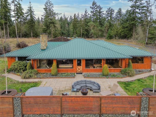 Property photo for 127 Lake Farm Road, Port Angeles photo 2