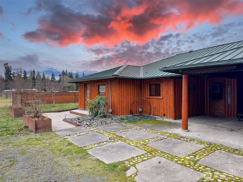 Property photo for 127 Lake Farm Road, Port Angeles photo 5