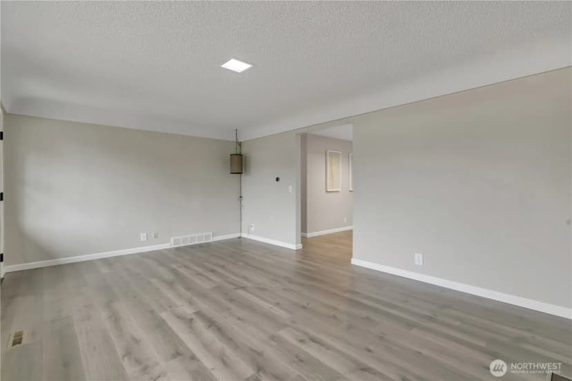 Property photo for 808 11th Street Ne, Auburn photo 7