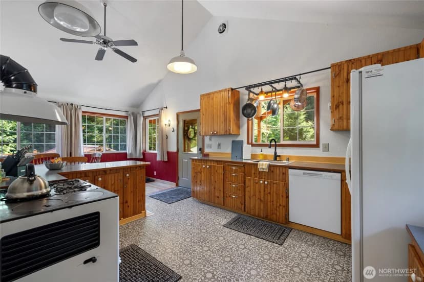 Property photo for 31724 31728 558th Street E, Ashford photo 8