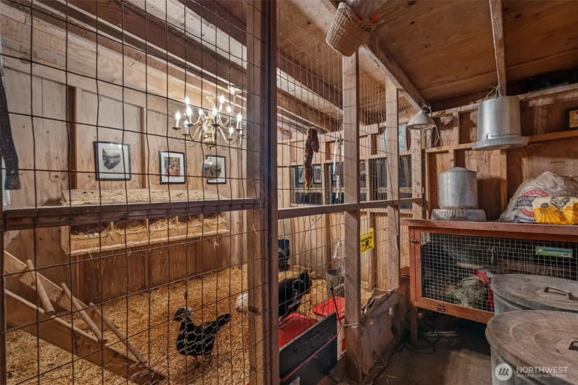 Property photo for 12490 Yellow Brick Road, Olalla photo 29
