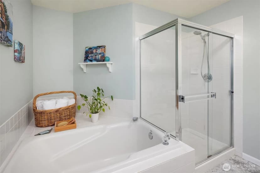 Property photo for 13115 Ne 100th Street, Kirkland photo 28