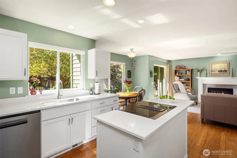 Property photo for 13115 Ne 100th Street, Kirkland photo 11