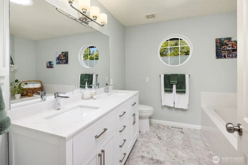 Property photo for 13115 Ne 100th Street, Kirkland photo 27