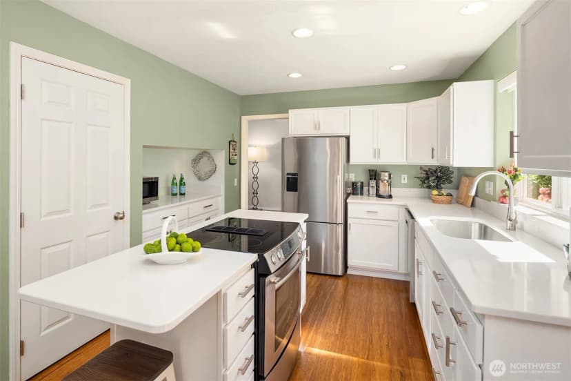 Property photo for 13115 Ne 100th Street, Kirkland photo 14
