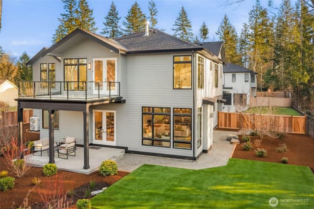 Property photo for 21412 Ne 16th Street, Sammamish photo 2