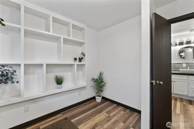 Property photo for 525 Forrest Park Dr, Fircrest photo 19