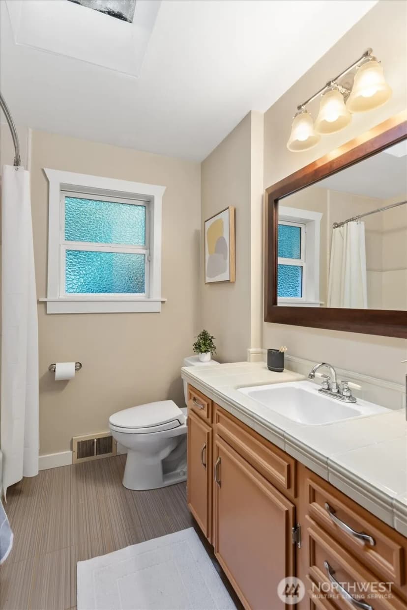 Property photo for 8564 30th Avenue Nw, Seattle photo 21