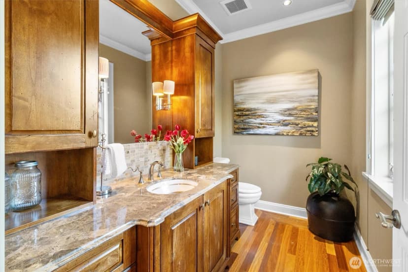 Property photo for 30 Shorewood Drive, Bellingham photo 16