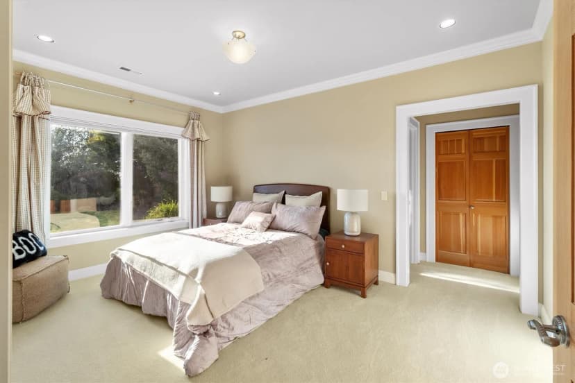 Property photo for 30 Shorewood Drive, Bellingham photo 28